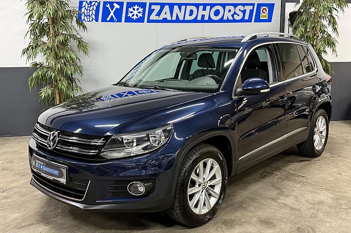 Volkswagen Tiguan 1.4 TSI Sport&Style Highline // Stoelverw // Ecc // LM velgen