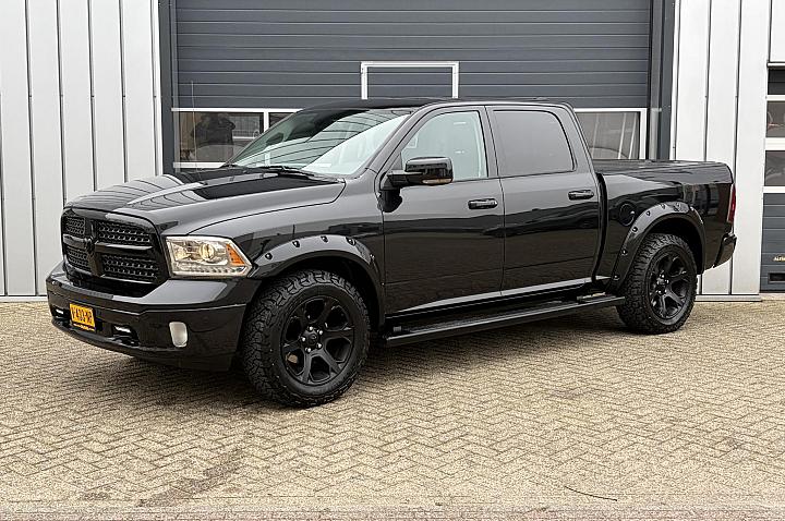 Dodge Ram 1500 5.7 V8 4x4 Quad Cab 6'4 Laramie | Pano | H & K | Camera | Parkeer sensoren | LPG |