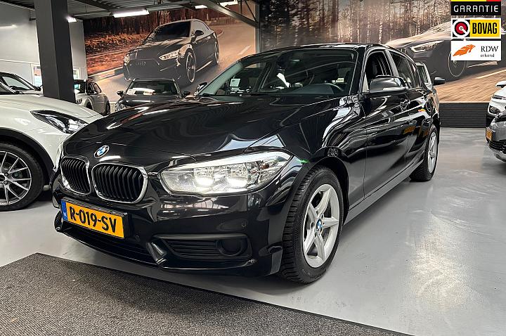 BMW 1 Serie 116d Edition Sport Line Shadow Executive / Navigatie