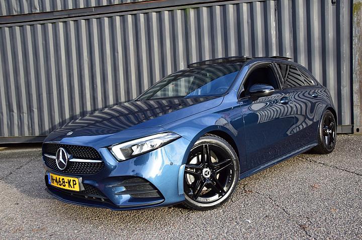 Mercedes-Benz A-Klasse 180 Business Solution AMG, Panorama dak, Allseason Banden