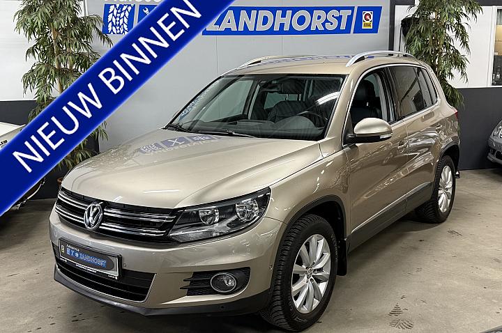 Volkswagen Tiguan 2.0 TSI Sport&Style 4Motion // 4x4 // Leer // Camera // Ecc