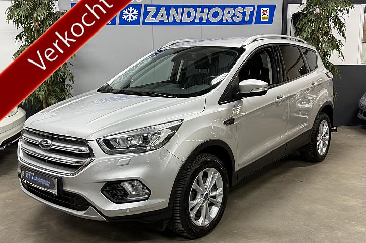 Ford Kuga 1.5 EcoBoost Titanium // Keyless // Carplay // trekhaak weklapbaar Verkocht!!!