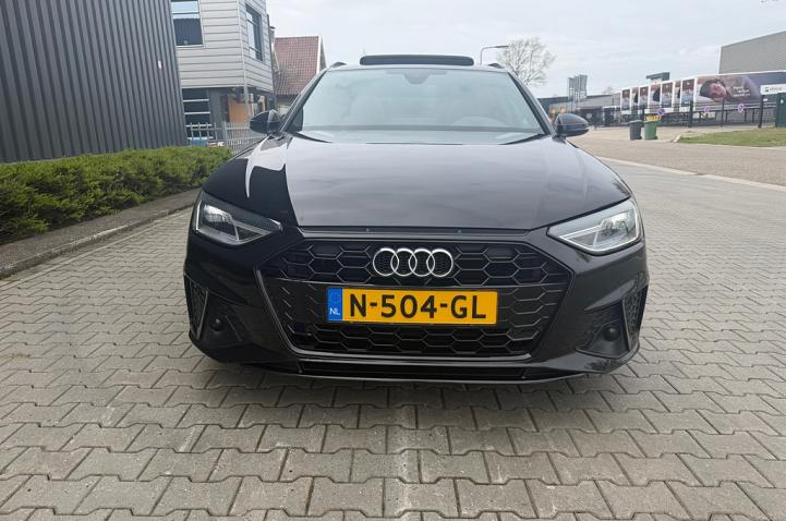 Audi A4 Avant 40 TDI edition one