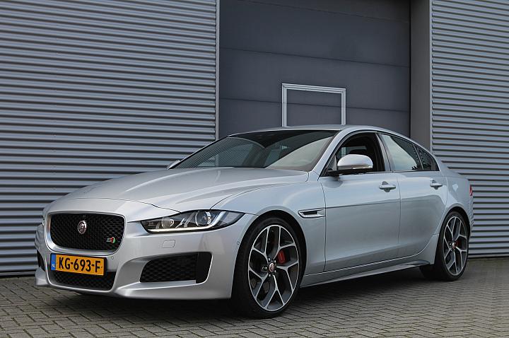 Jaguar XE 3.0 S I 340 PK I Aut. I Leder I Navi