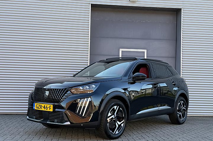 Peugeot 2008 1.2 Hybrid 136 GT I Aut. I Pano.dak I Leder I Camera I Carplay I NL auto