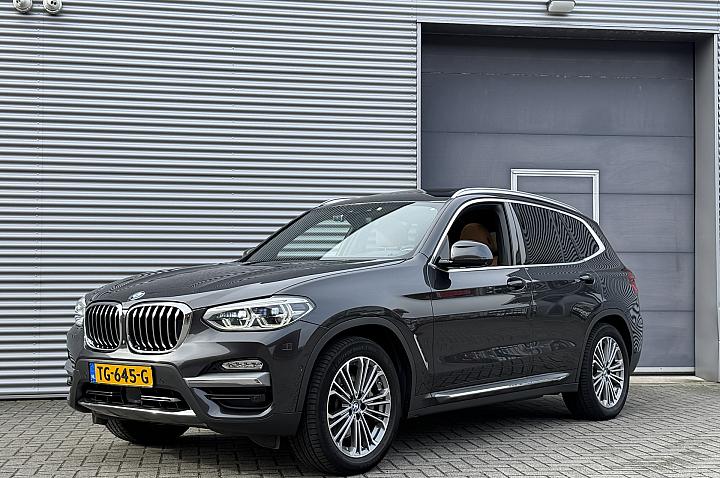 BMW X3 xDrive30i High Executive I Aut. I ACC I Pano.dak I Leder I Camera I Carplay