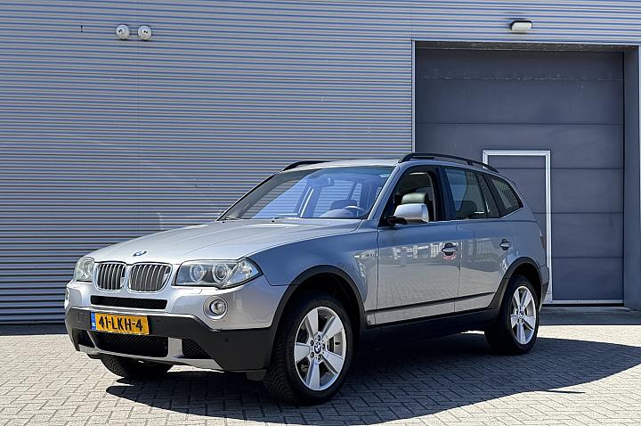 BMW X3 3.0si Executive I Aut. I Pano.dak I Leder I Navi