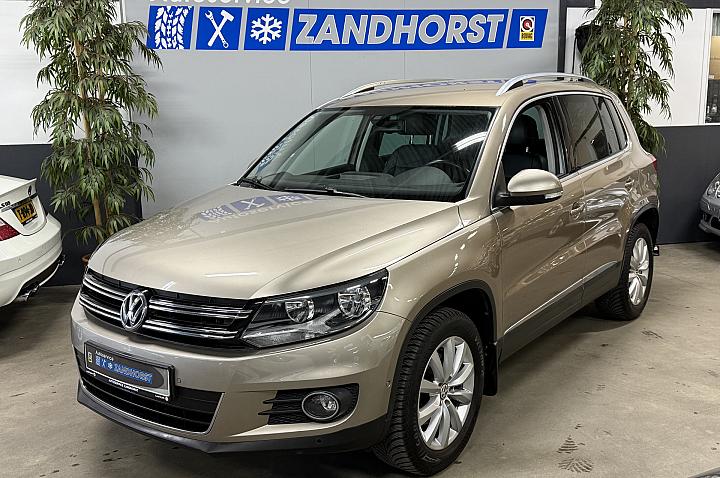 Volkswagen Tiguan 2.0 TSI Sport&Style 4Motion // 4x4 // Leer // Camera // Ecc//Trekhaak