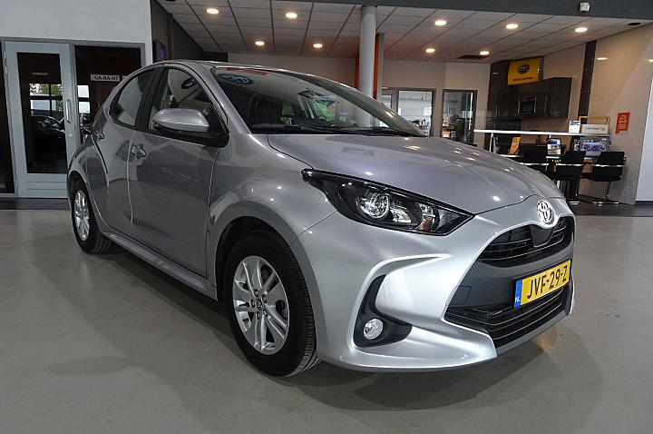 Toyota Yaris 1.5 Hybrid Comfort | Camera | Carplay | Adaptief Cruise | Fabrieksgarantie