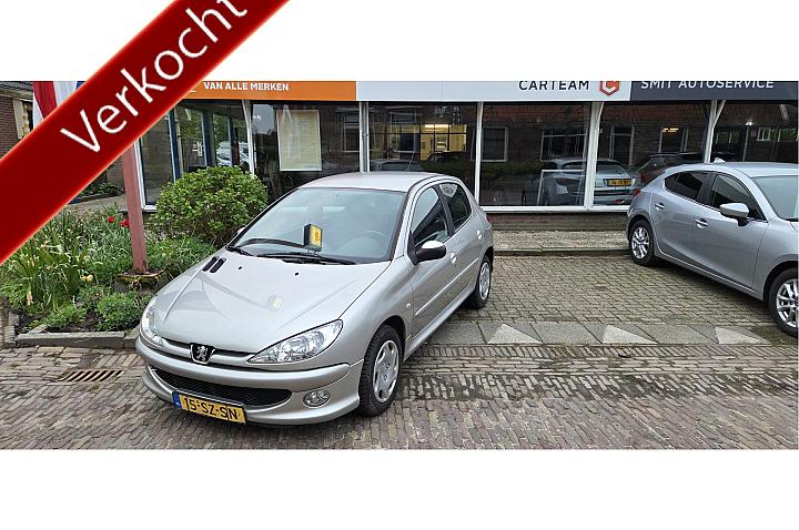 Peugeot 206 1.4 Air-line 3 5drs Distributie en koppeling 2024 vervangenTrekhaak
