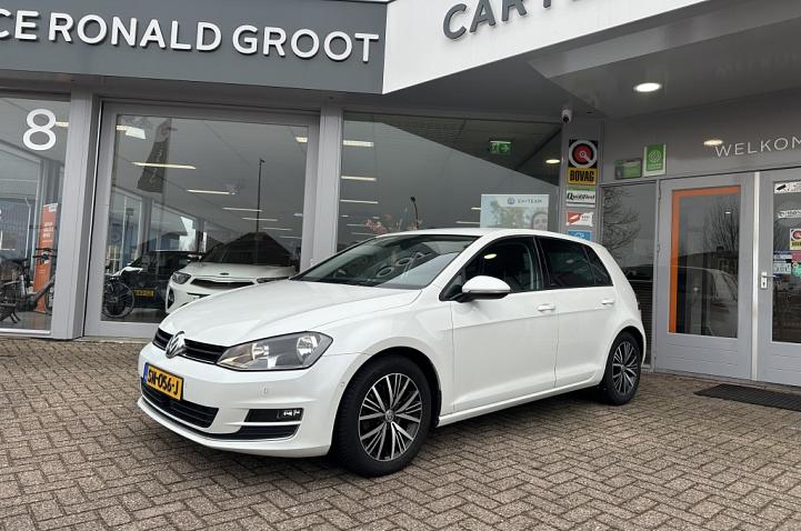 Volkswagen Golf (Verkocht) 1.4 TSI Con. Ser. | Automaat | Navi | Cruise | Airco | Trekhaak