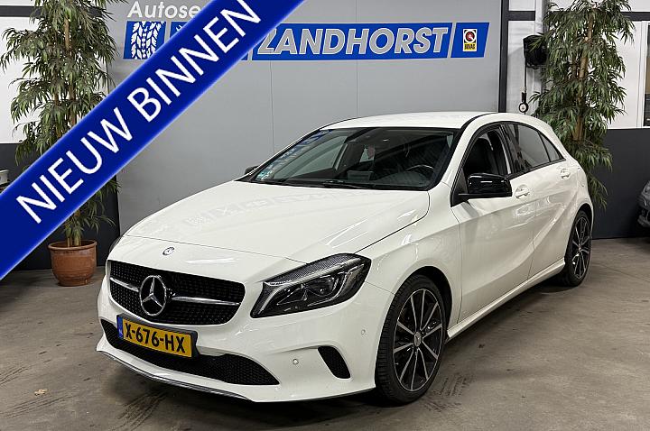 Mercedes-Benz A-Klasse 180 Ambition // 17 inch // Stoelverw. // Navi
