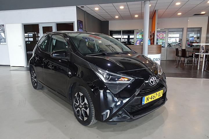 Toyota Aygo 1.0 VVT-i X-Cite | CarPlay | Lichtmetalen Velgen