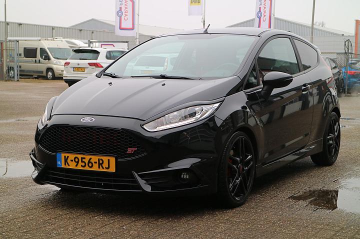 Ford Fiesta 1.6 ST2 **VERKOCHT**