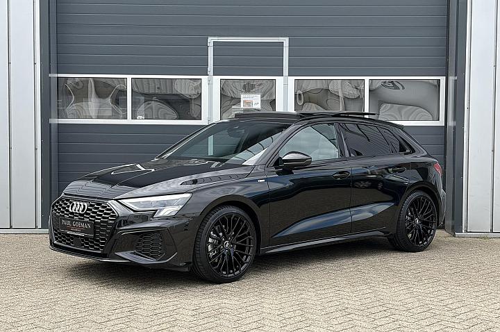 Audi A3 Sportback 35 TFSI 3x S Line edition | Pano | B&O | Camera | Elek stoelen | 19 inch |