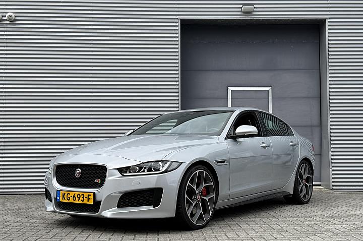 Jaguar XE 3.0 S I 340 PK I Aut. I Leder I Navi