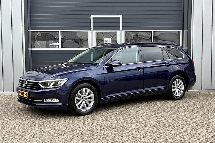 Volkswagen Passat Variant 1.5 TSI 150 PK | LED | Stoel verwarming | Parkeer sensoren | ACC |