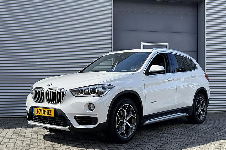 BMW X1 sDrive18i I Aut. I Navi I 1/2 Leder