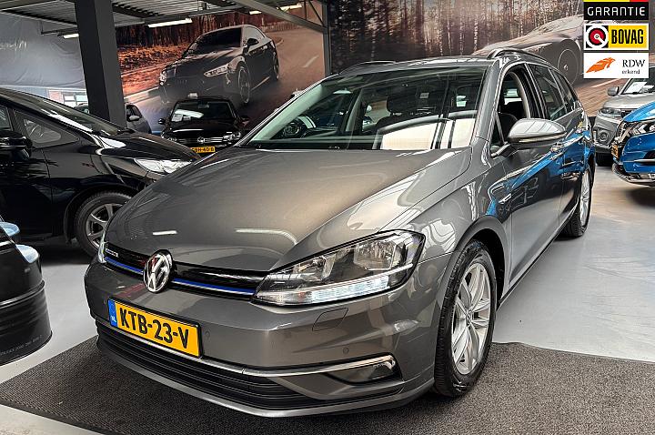 Volkswagen Golf Variant 1.5 TSI Comfortline Business / Camera / Carplay