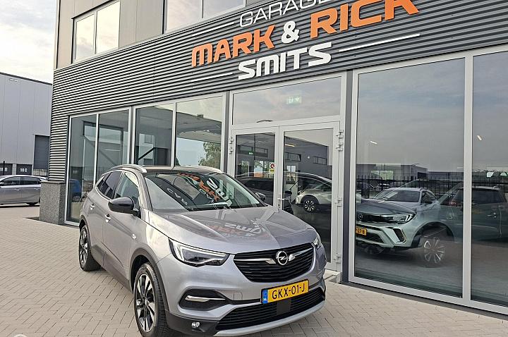 Opel Grandland X 1.2 Turbo Ultimate