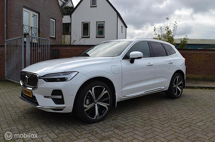 Volvo XC60 2.0 T6 Plug-in hybrid Ultimate Bright | HK Audio | Dig. Spiegel | Garantie | Head-up | Stoel + Stuur