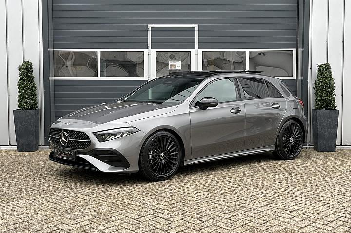 Mercedes-Benz A-Klasse 180 Star Edition | Keyless | Pano | Sfeer | Camera | Stoel verwarming |