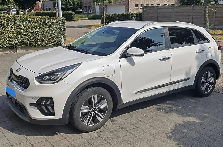 Kia Niro 1.6 GDi PHEV DynamicPlusLine **VERKOCHT**