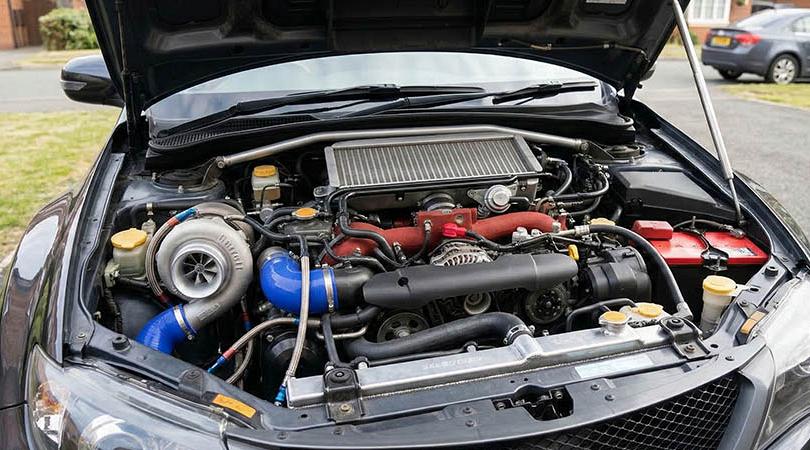 motor onder de motorkap